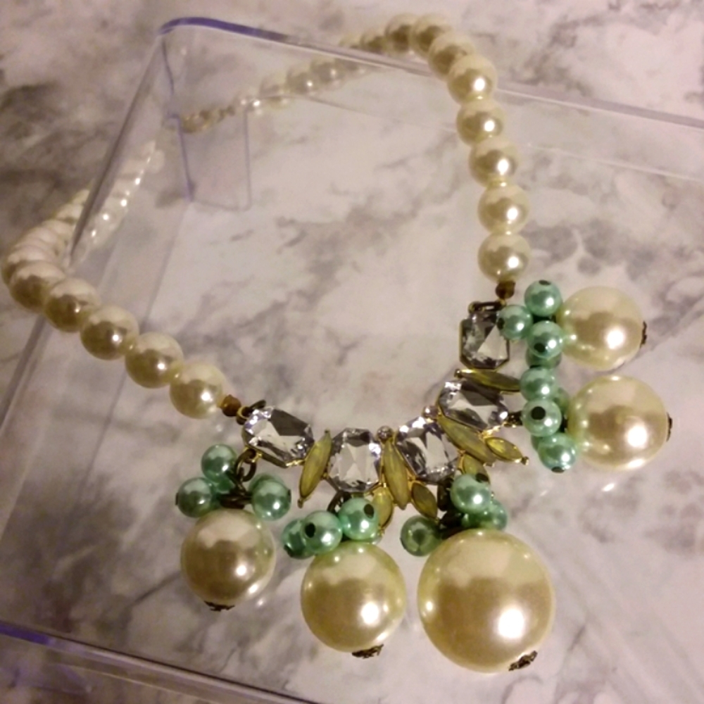 Matching Necklace & Earring Set - Picture 6 of 10